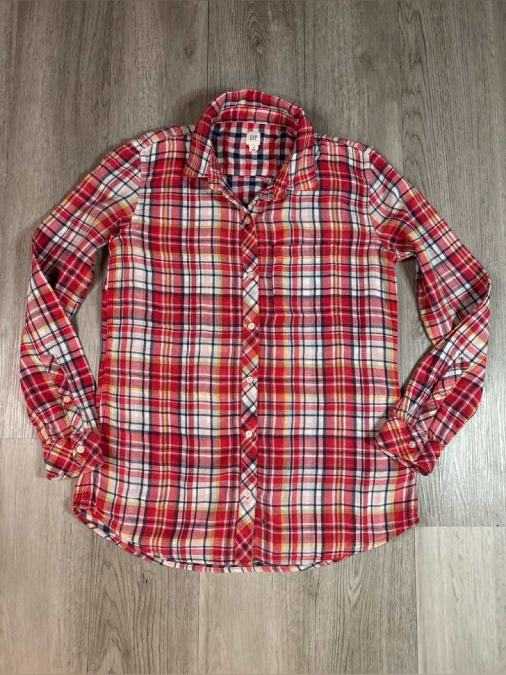 GAP Women’s Plaid Flannel Button Up Long Sleeve Shirt Red White Blue Yellow XS